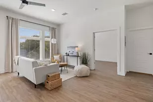 1811 Webberville Rd, Austin, TX 78721 - Photo 7