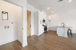 1811 Webberville Rd, Austin, TX 78721 - Photo 23