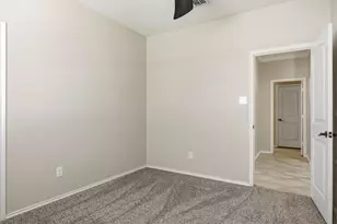 31316 Kingsway Rd, Georgetown, TX 78628 - Photo 23