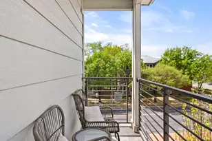 2713 Halcyon Dr, Austin, TX 78702 - Photo 27
