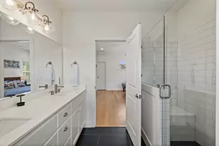 2713 Halcyon Dr, Austin, TX 78702 - Photo 23