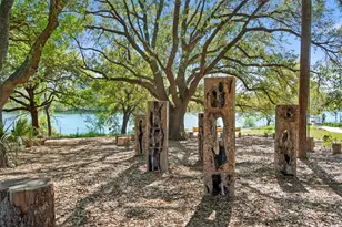 2713 Halcyon Dr, Austin, TX 78702 - Photo 35