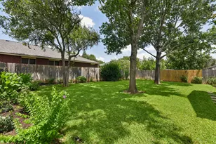3821 Tailfeather Dr, Round Rock, TX 78681 - Photo 37