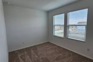 704 Commander Abbott Dr, Jarrell, TX 76537 - Photo 25