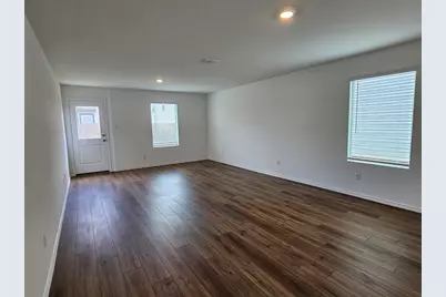 704 Commander Abbott Drive, Jarrell, TX 76537 - Photo 11