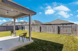 406 Grasslands Trl, Hutto, TX 78634 - Photo 39