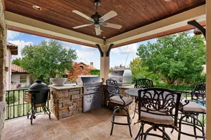 308 Golden Bear Dr, Austin, TX 78738 - Photo 9