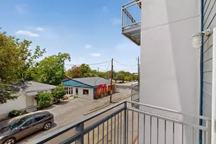 2931 E 12th St, Austin, TX 78702 - Photo 23