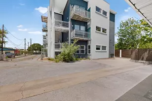 2931 E 12th St, Austin, TX 78702 - Photo 3