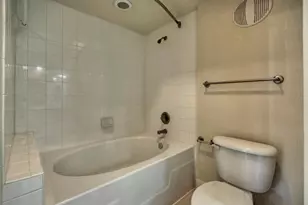 7701 Rialto Blvd, Austin, TX 78735 - Photo 9