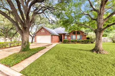 1502 Oak Knoll Lane, Lockhart, TX 78644 - Photo 1
