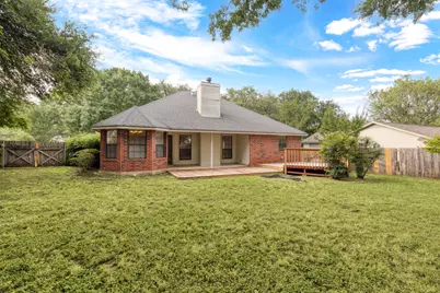1502 Oak Knoll Lane, Lockhart, TX 78644 - Photo 17