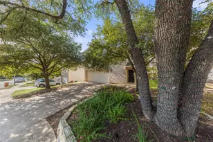 8716 Davis Oaks Trail, Austin, TX 78748 - Photo 3