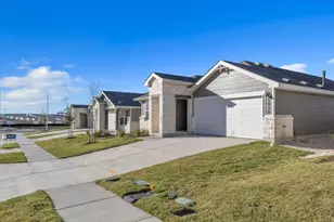 5020 Hazelnut Ln, Del Valle, TX 78617 - Photo 3