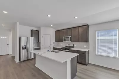 5020 Hazelnut Lane, Del Valle, TX 78617 - Photo 11