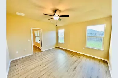 704 Silver Wing Drive, Austin, TX 78725 - Photo 5