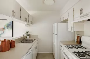 2012 Cody Ct, Austin, TX 78704 - Photo 9
