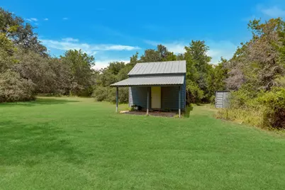 1250 County Road 200, Liberty Hill, TX 78642 - Photo 11