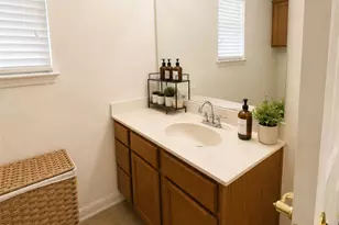 105 Quartz Dr, Jarrell, TX 76537 - Photo 11