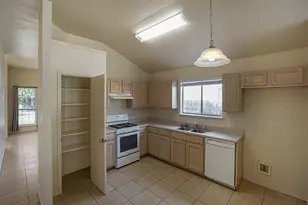 121 Shenandoah Trail, Elgin, TX 78621 - Photo 5