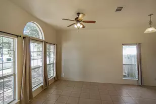 121 Shenandoah Trail, Elgin, TX 78621 - Photo 3