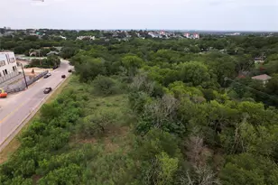 2829 Metcalfe Rd, Austin, TX 78741 - Photo 1