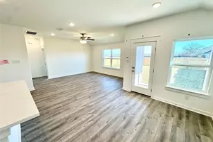 191 Oriole St, Kyle, TX 78640 - Photo 3