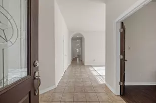 2221 Village View Loop, Pflugerville, TX 78660 - Photo 5