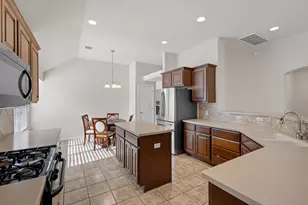 2221 Village View Loop, Pflugerville, TX 78660 - Photo 9