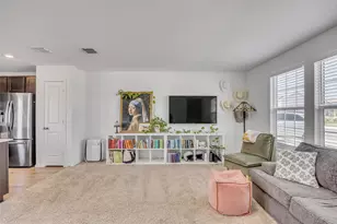 2406 Windrow Ln, Lockhart, TX 78644 - Photo 7