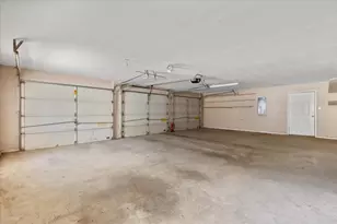 271 Akaloa Dr, Bastrop, TX 78602 - Photo 31