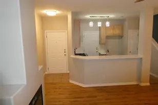 2100 Pipers Field Dr, Austin, TX 78758 - Photo 9