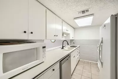 6810 Thorncliffe Drive #A, Austin, TX 78731 - Photo 5