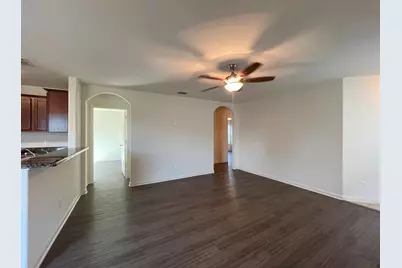 113 Robertson Lane, Jarrell, TX 76537 - Photo 7
