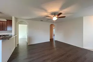 113 Robertson Ln, Jarrell, TX 76537 - Photo 7