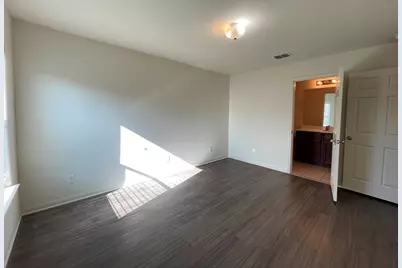 113 Robertson Lane, Jarrell, TX 76537 - Photo 15