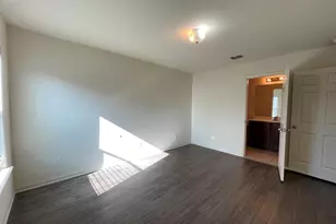 113 Robertson Ln, Jarrell, TX 76537 - Photo 15