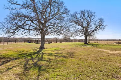 950 S Fm 486, Thorndale, TX 76577 - Photo 33