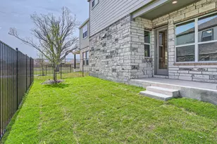 1531 N Red Bud Ln, Round Rock, TX 78665 - Photo 11