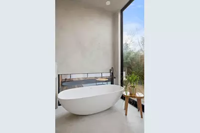 910 W Johanna Street, Austin, TX 78704 - Photo 17