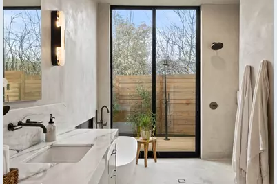 910 W Johanna Street, Austin, TX 78704 - Photo 15