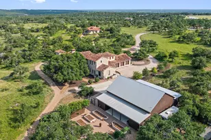 418 Cattle Trail Dr, Dripping Springs, TX 78620 - Photo 1