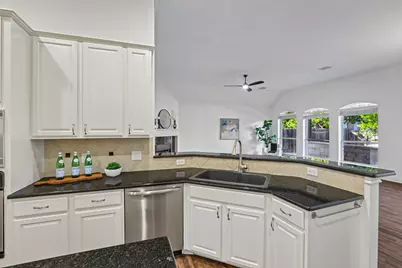 1017 Horseback Hollow, Austin, TX 78732 - Photo 11