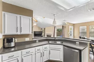 12812 Steeple-Chase Dr, Austin, TX 78729 - Photo 15