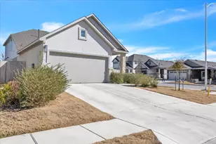 12620 Penguin Path, Manor, TX 78653 - Photo 3