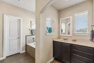 100 S Buckboard St, Liberty Hill, TX 78642 - Photo 23
