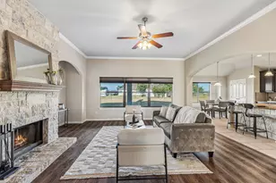 100 S Buckboard St, Liberty Hill, TX 78642 - Photo 5