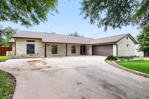 515 Rolling Green Dr, Lakeway, TX 78734 - Photo 3