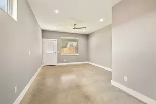7302 Bennett Ave, Austin, TX 78752 - Photo 9
