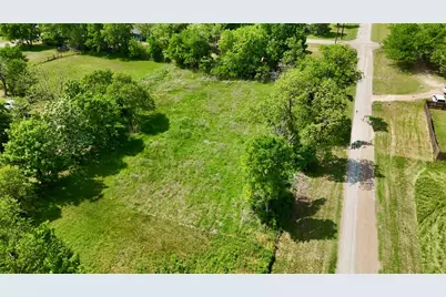 749 Caldwell Street, Lexington, TX 78947 - Photo 9